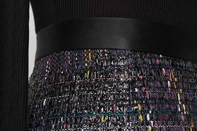 Falda fiesta con cinturilla de raso.